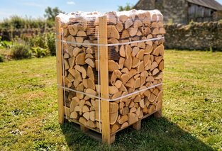 Suché palivové dřevo rovnané, smrk/borovice, délka 40 cm, 1,3 prmr