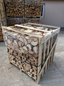 Palivové dřevo rovnané, borovice, délka 25 cm, 1 prmr - foto 1